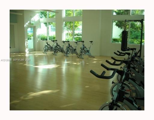 1900 N Bayshore Drive 3409 Property Photo 15