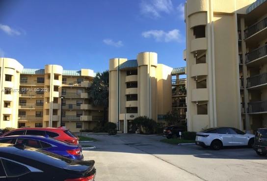 6575 W Oakland Park Boulevard 208 Property Photo 1