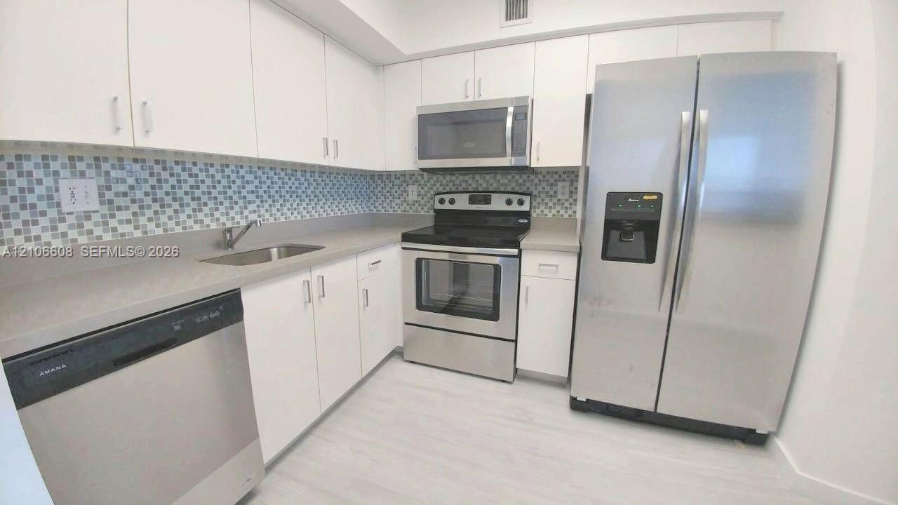 3300 Ne 191st Street 604 Property Photo 5