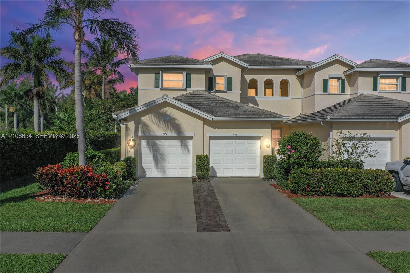 906 Southstar Drive 903
