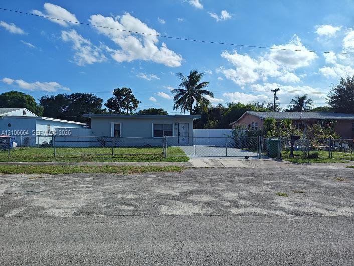 1016 Jann Avenue Property Photo 3