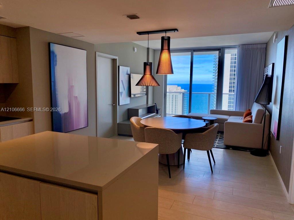 4010 S Ocean Drive R2607 Property Photo 11