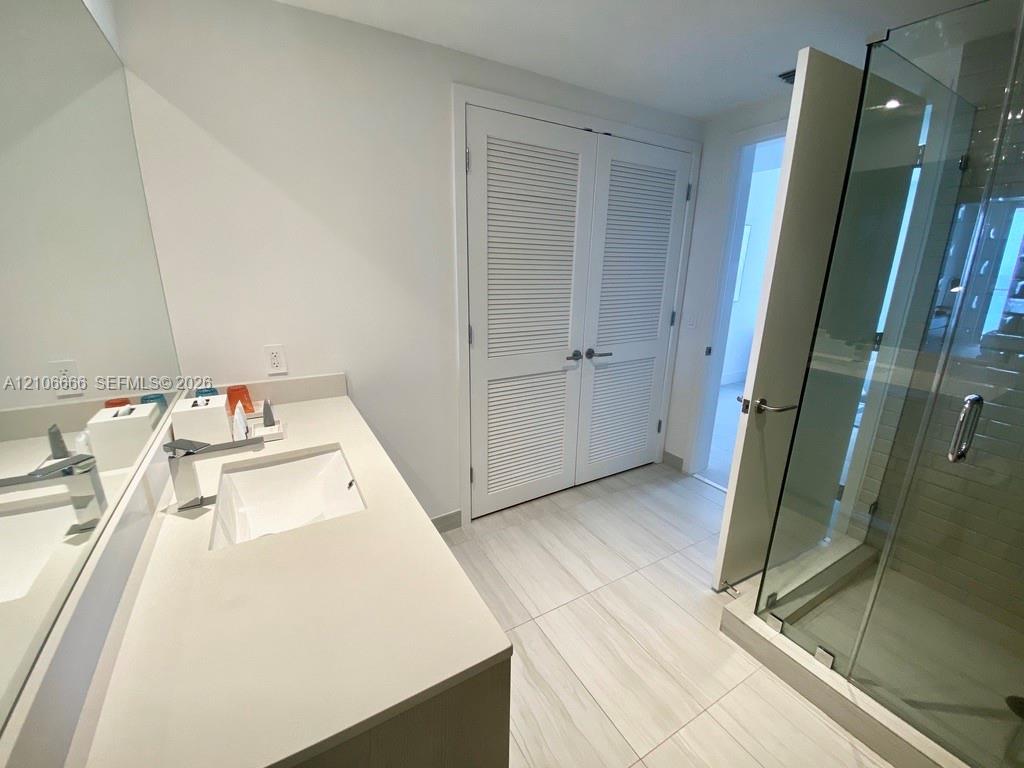 4010 S Ocean Drive R2607 Property Photo 22