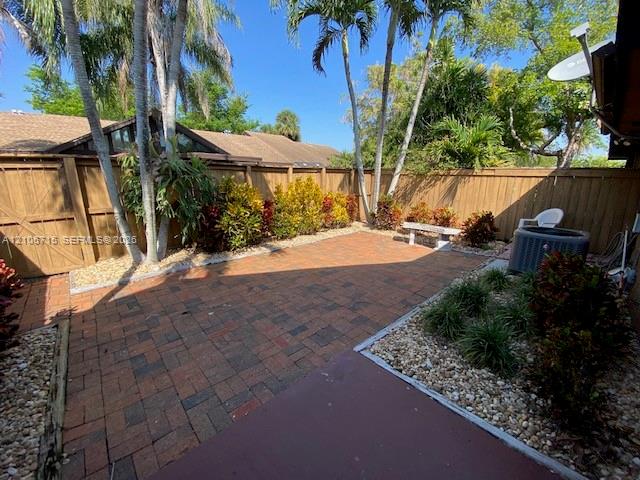 9305 Sw 130 Street 9305 Property Photo 2