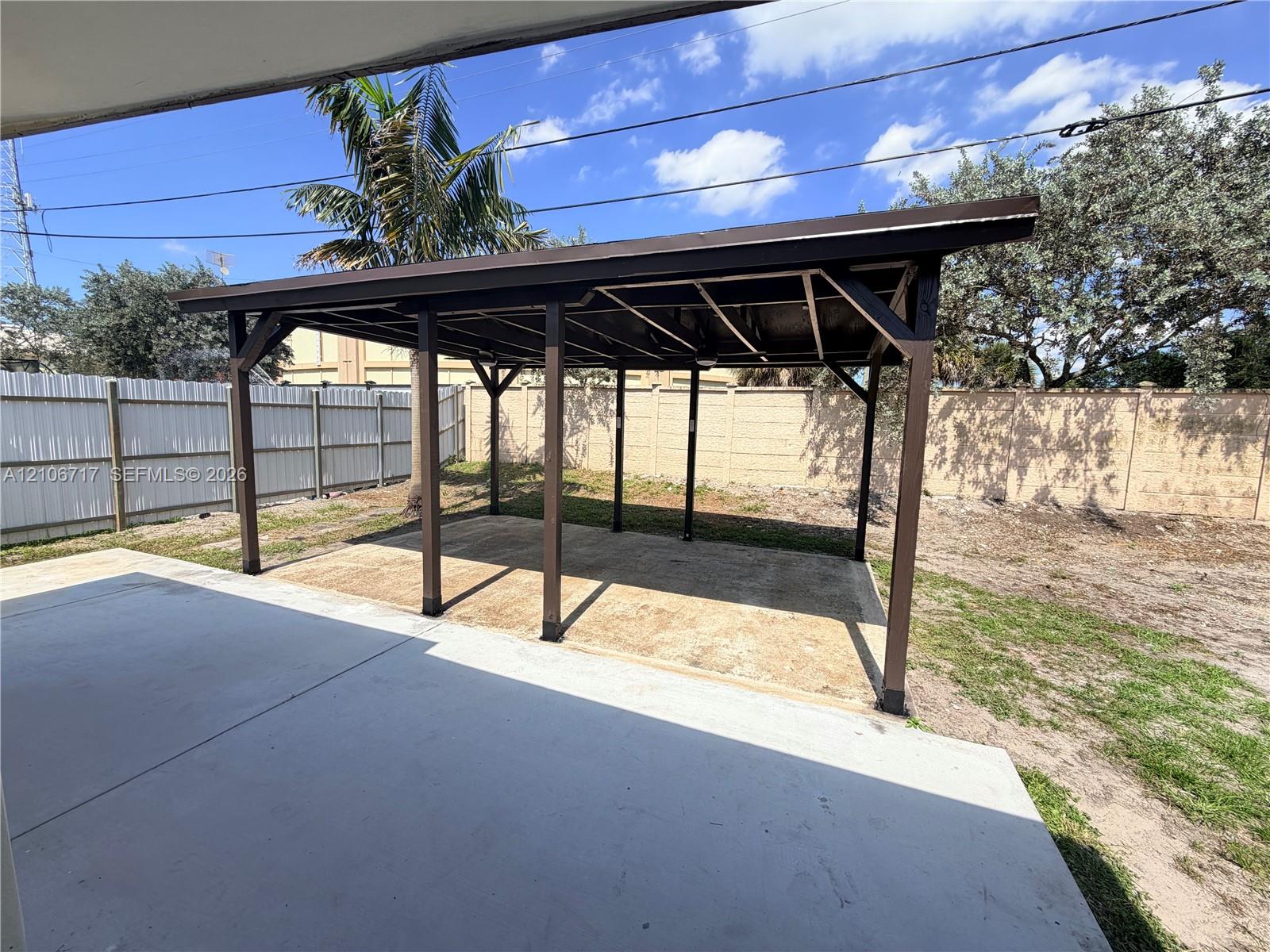 6811 Thomas Street Property Photo 24