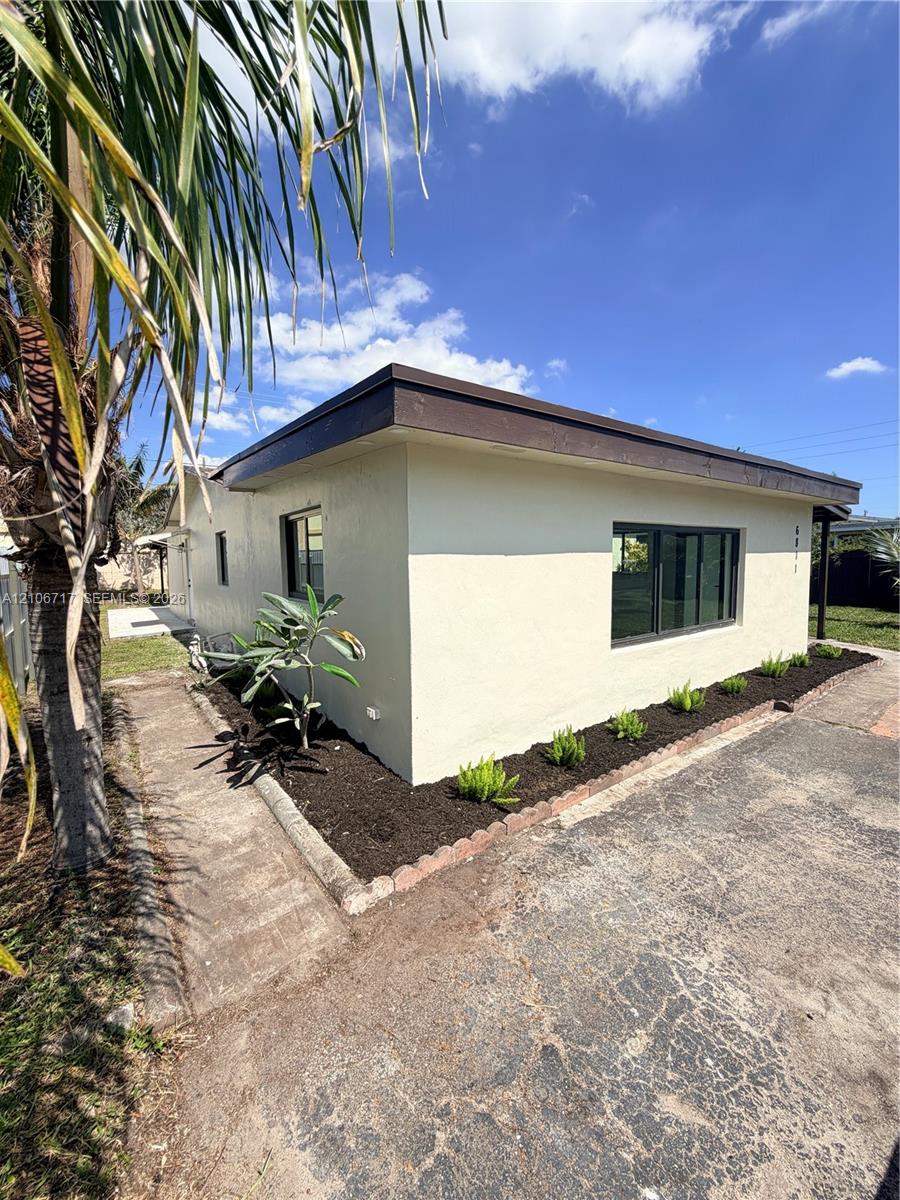 6811 Thomas Street Property Photo 26