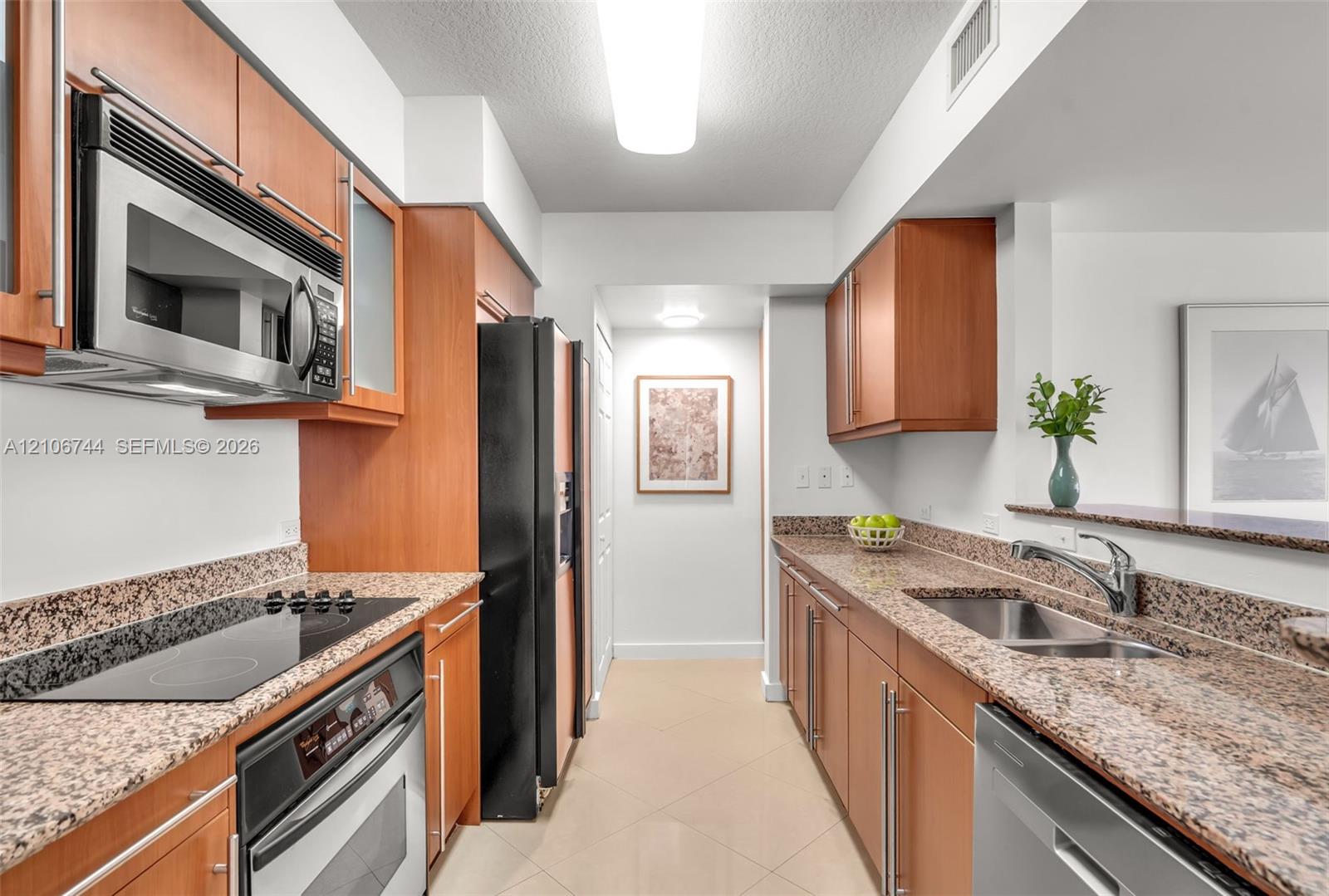 2080 S Ocean Drive 1207 Property Photo 9