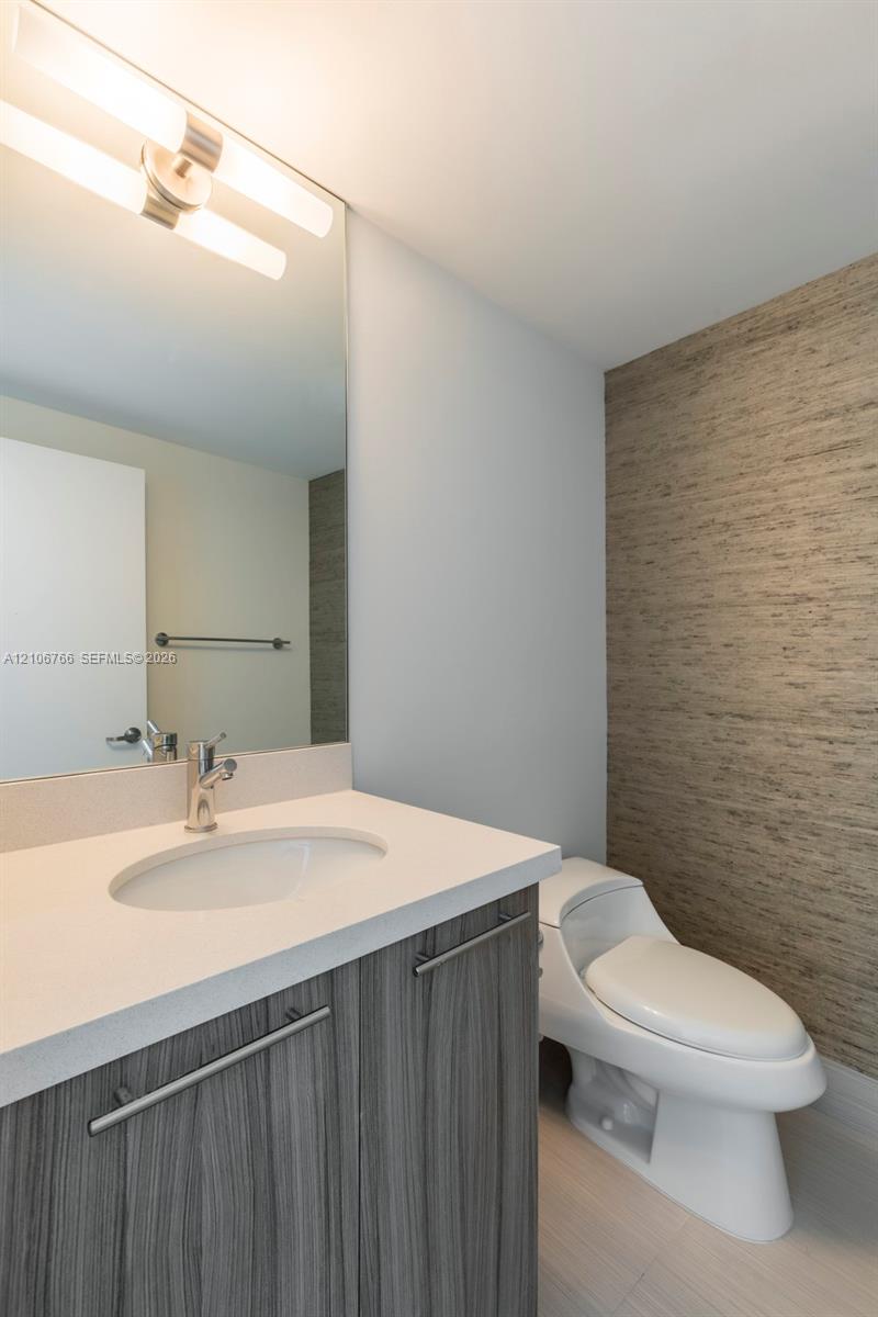 6700 Indian Creek Drive 607 Property Photo 18