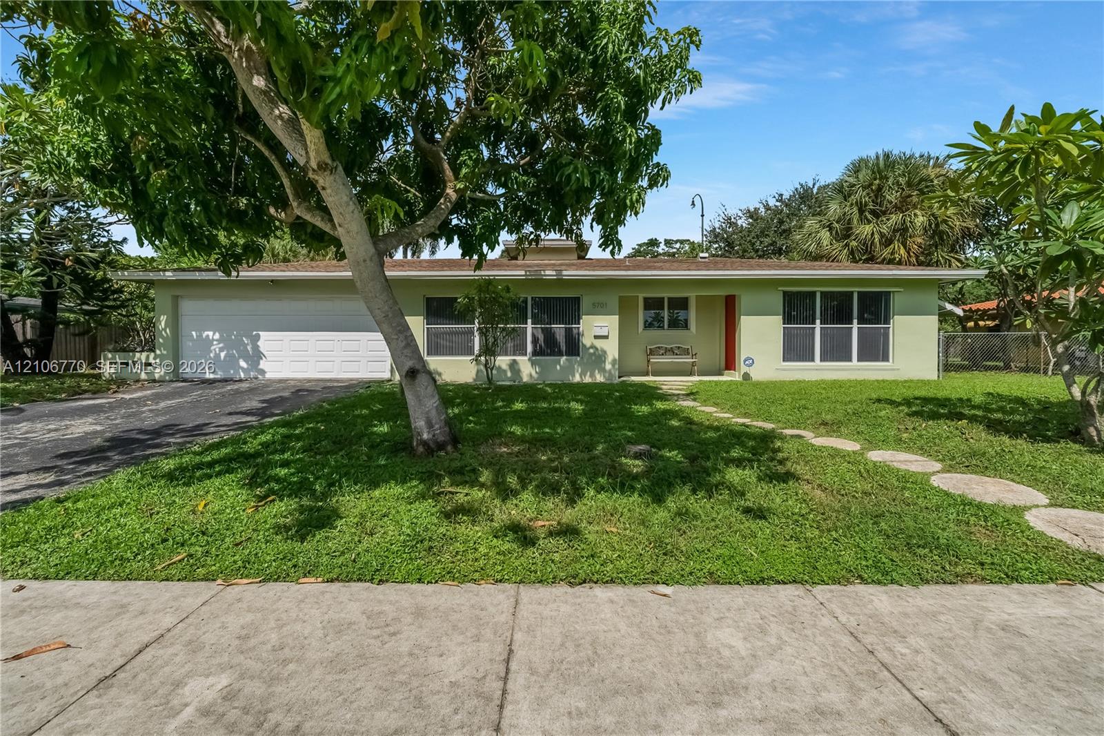 5701 SW 1st Street