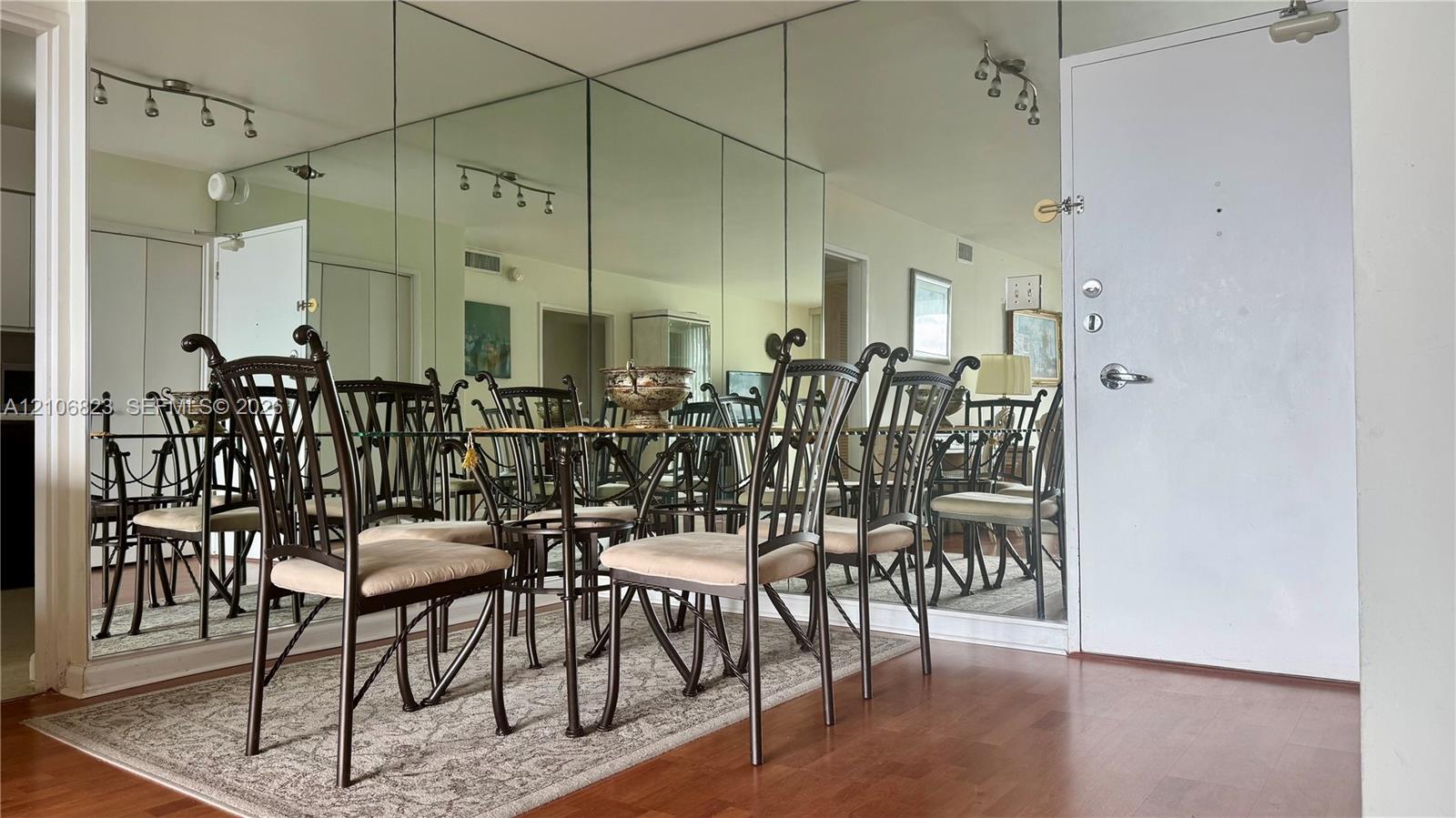 5161 Collins Avenue 515 Property Photo 9