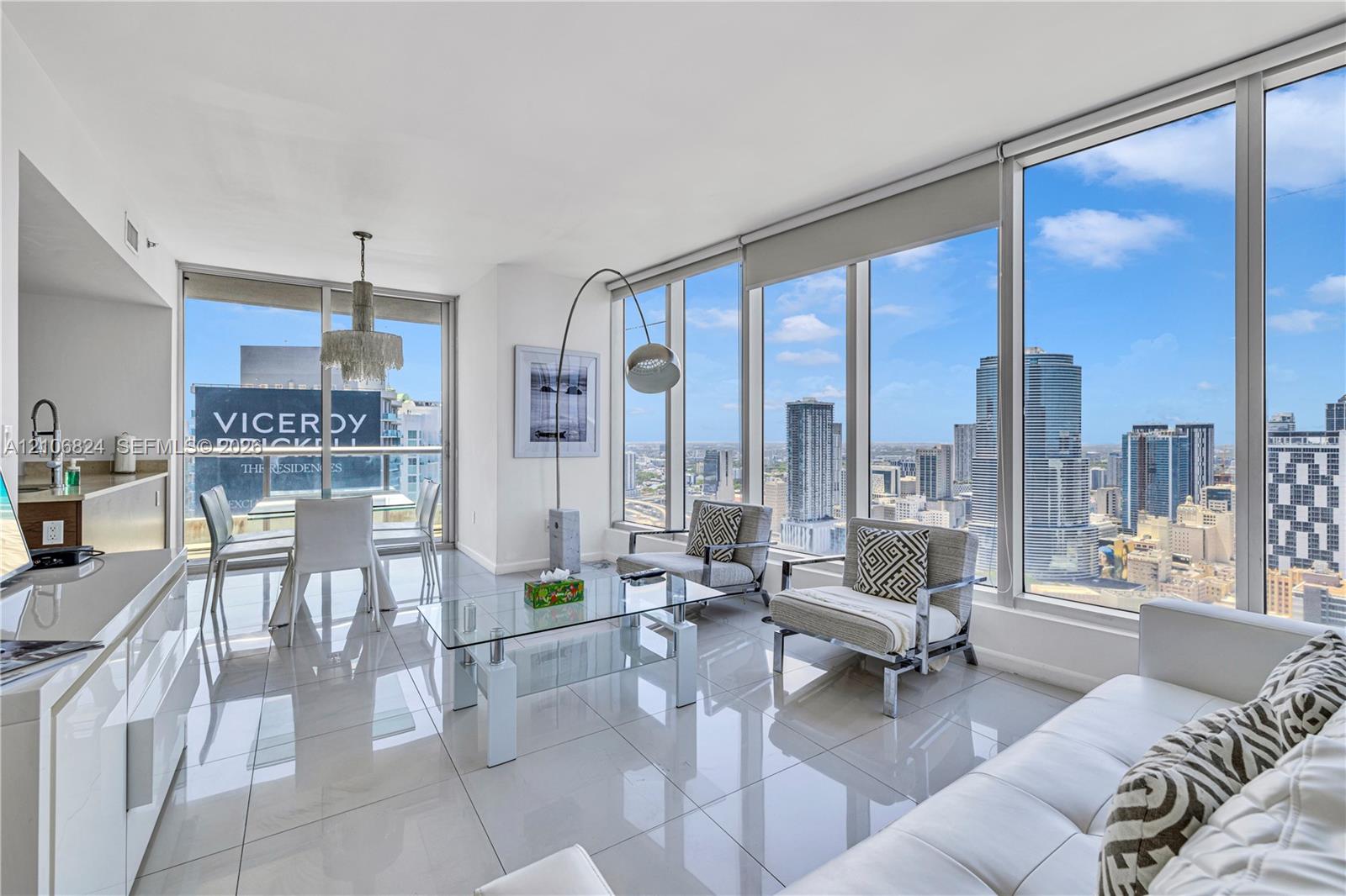 485 Brickell Avenue 4104 Property Photo 1