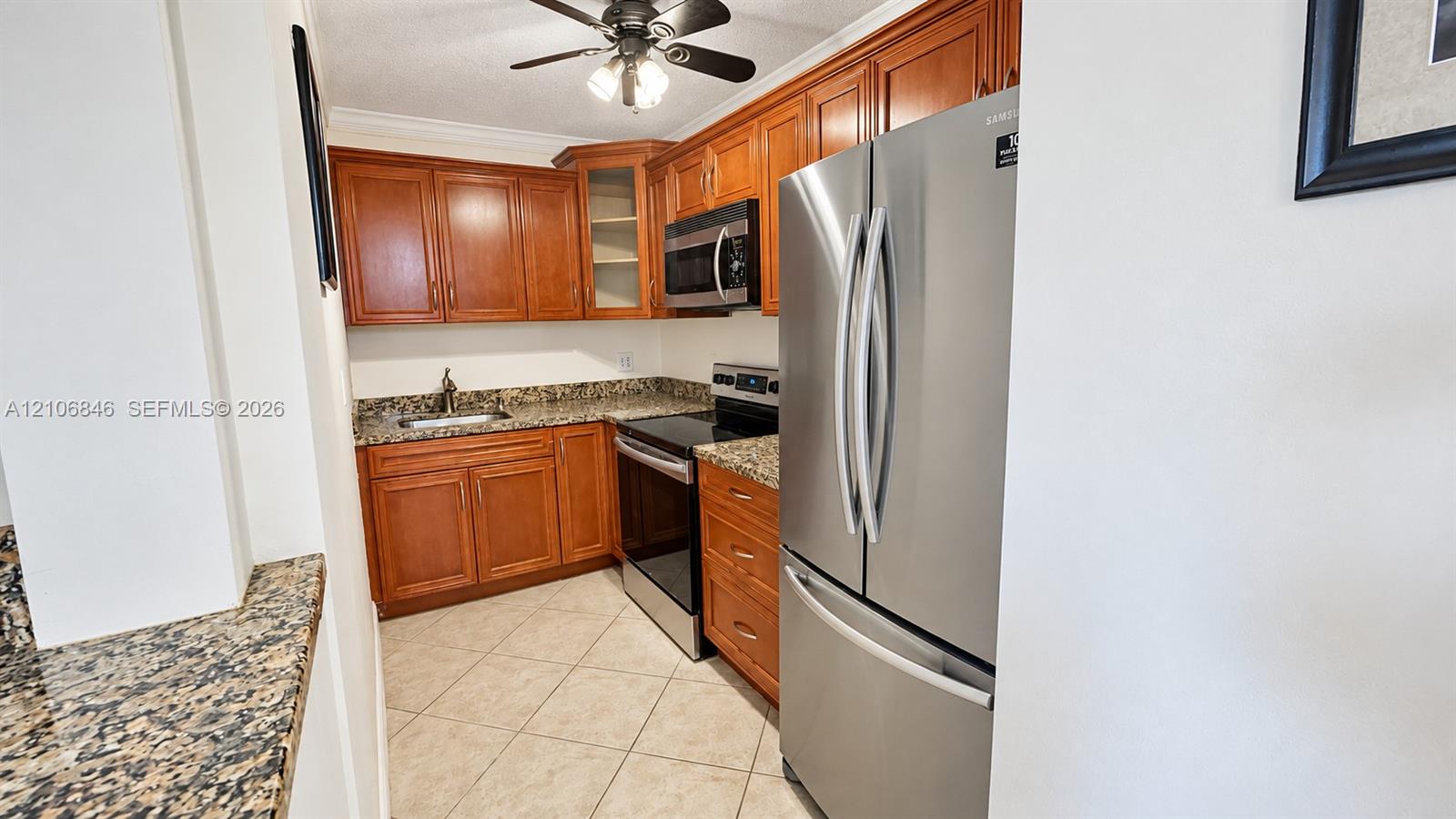 200 S Birch Road 211 Property Photo 12
