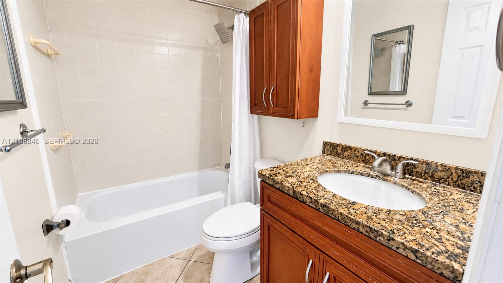 200 S Birch Road 211 Property Photo 22