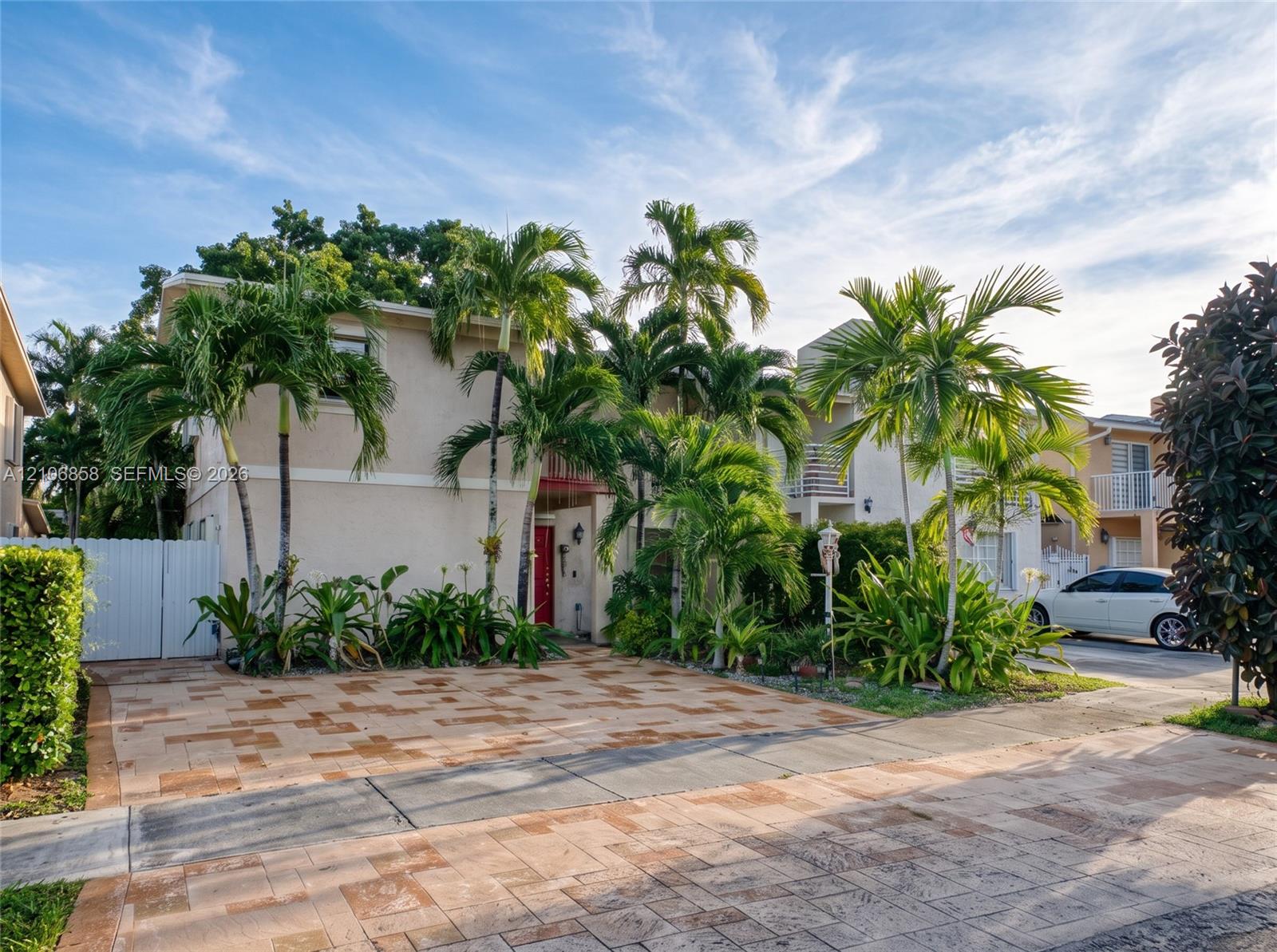 10960 Sw 25th Street Property Photo 1