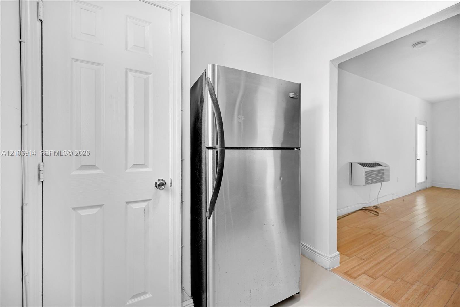 320 85th Street 20 Property Photo 4