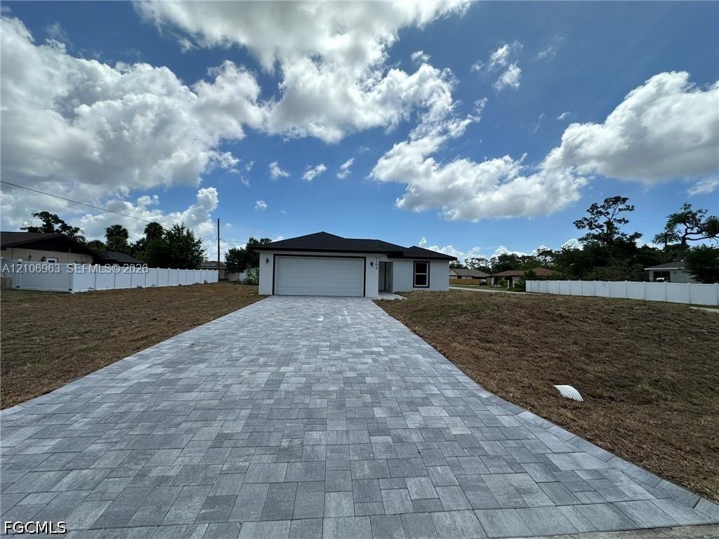 2106 Basin Street Property Photo 2