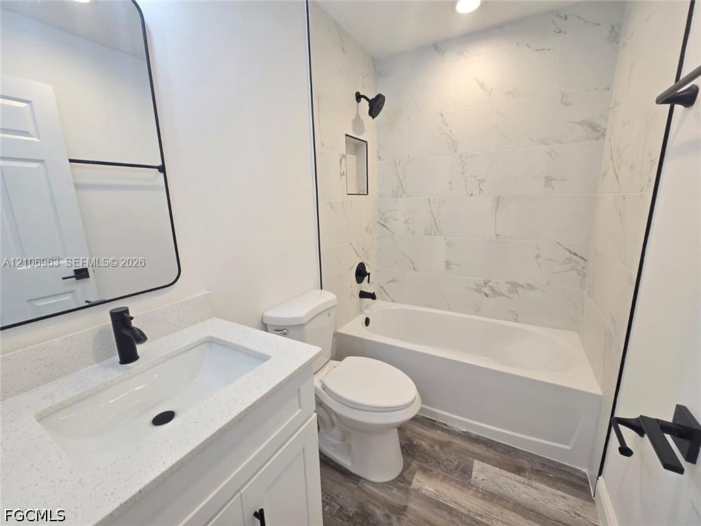 2106 Basin Street Property Photo 11