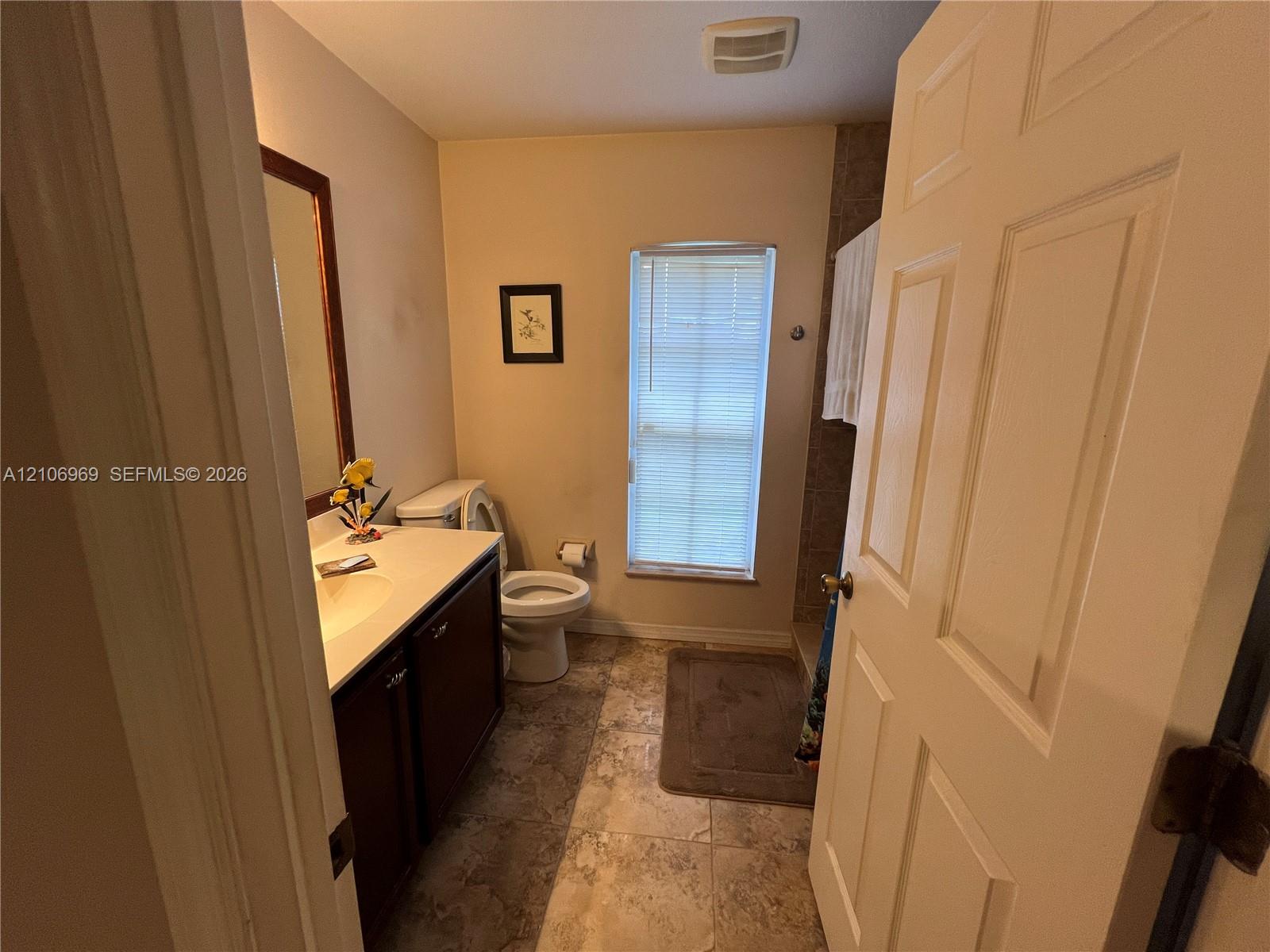 1681 Nw Jacobin Property Photo 15