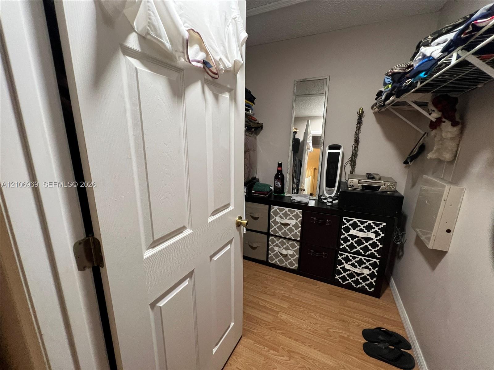 1681 Nw Jacobin Property Photo 16
