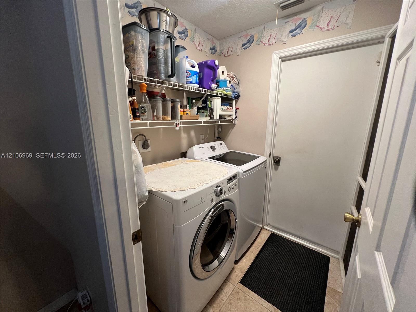 1681 Nw Jacobin Property Photo 18