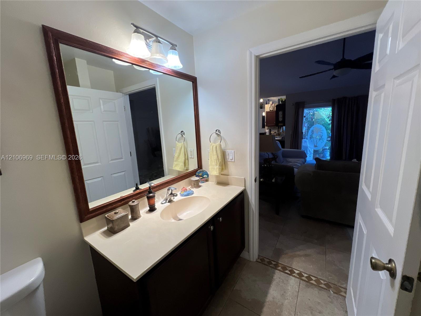 1681 Nw Jacobin Property Photo 22