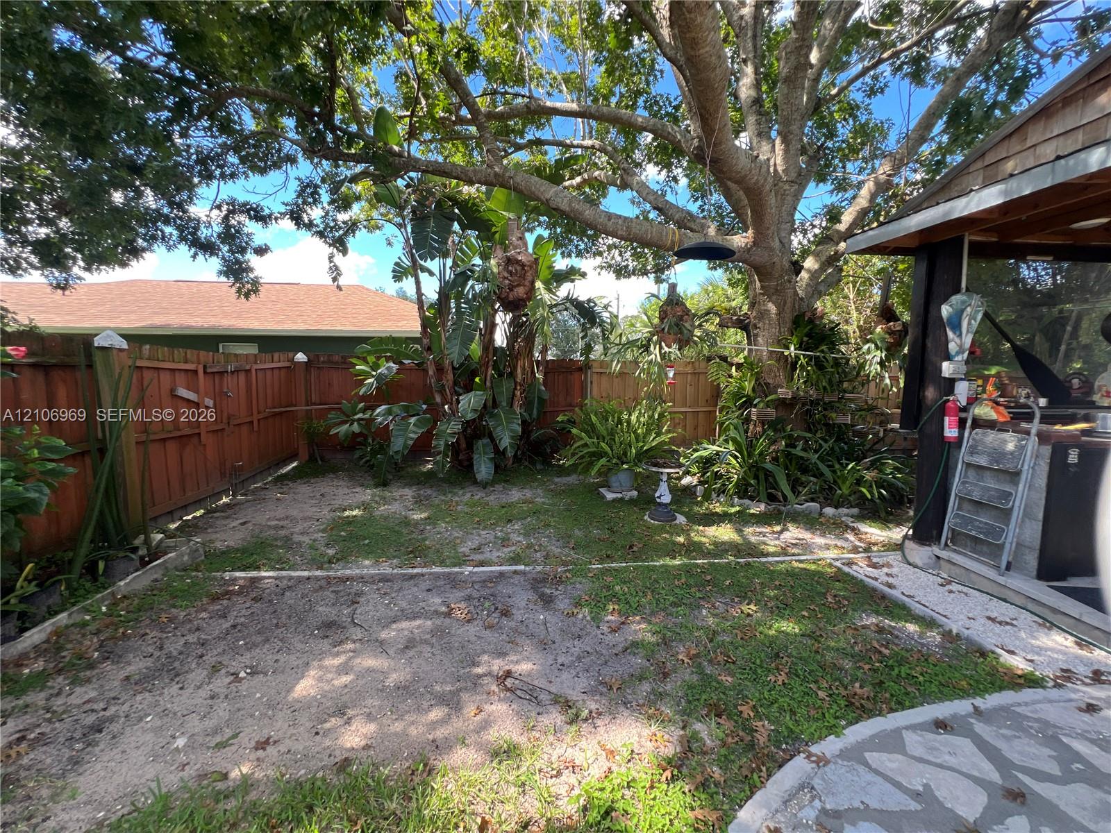 1681 Nw Jacobin Property Photo 36