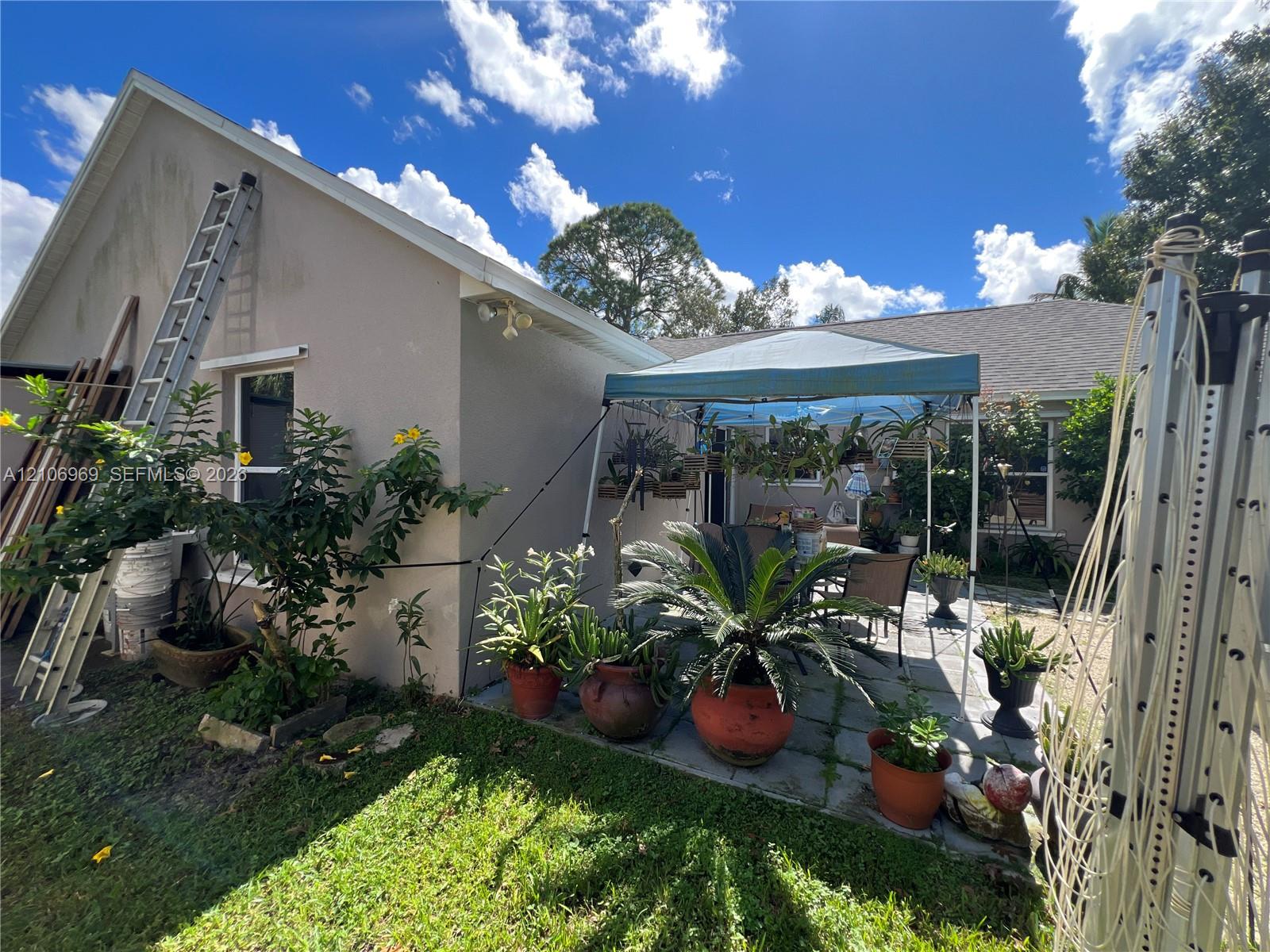 1681 Nw Jacobin Property Photo 39