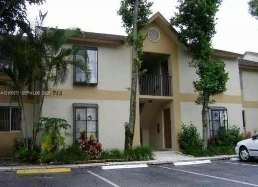 504 Gardens Drive 101 Property Photo 9