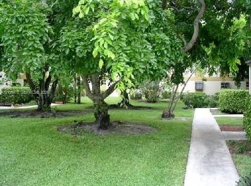 504 Gardens Drive 101 Property Photo 11