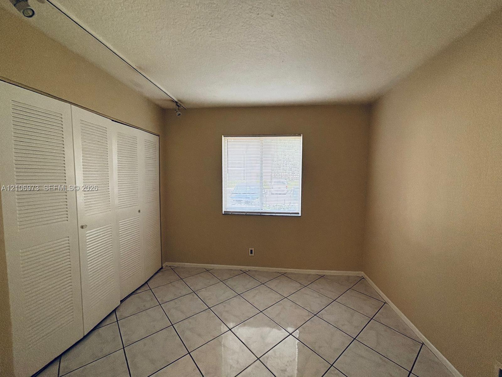 504 Gardens Drive 101 Property Photo 29