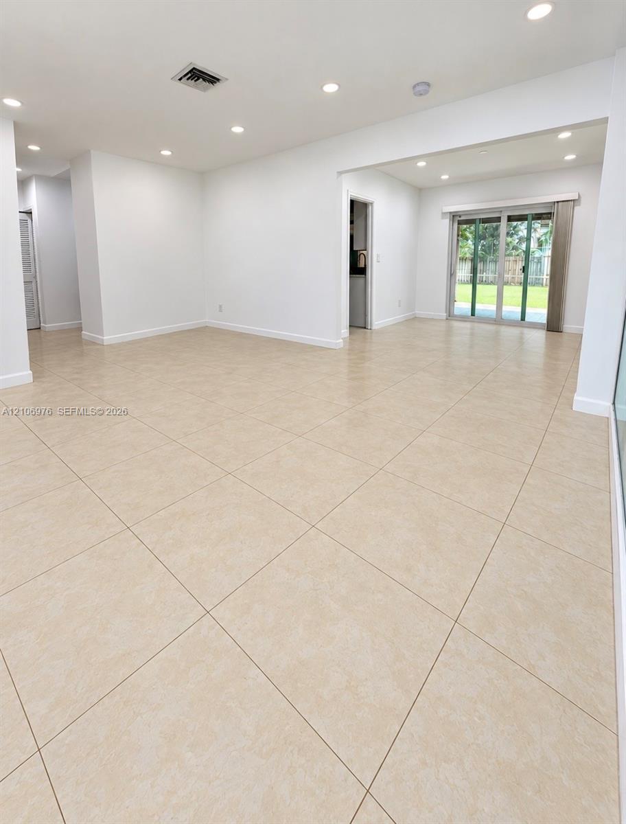 8376 Nw 16th Street Property Photo 16