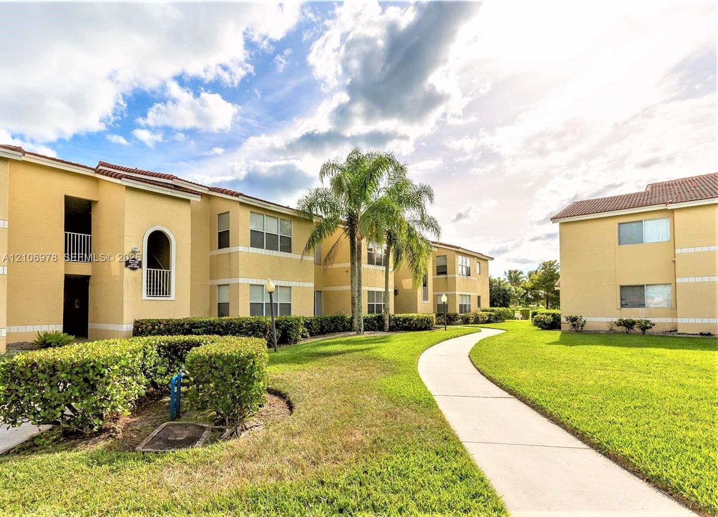 12650 Vista Isles Drive 914 Property Photo 1