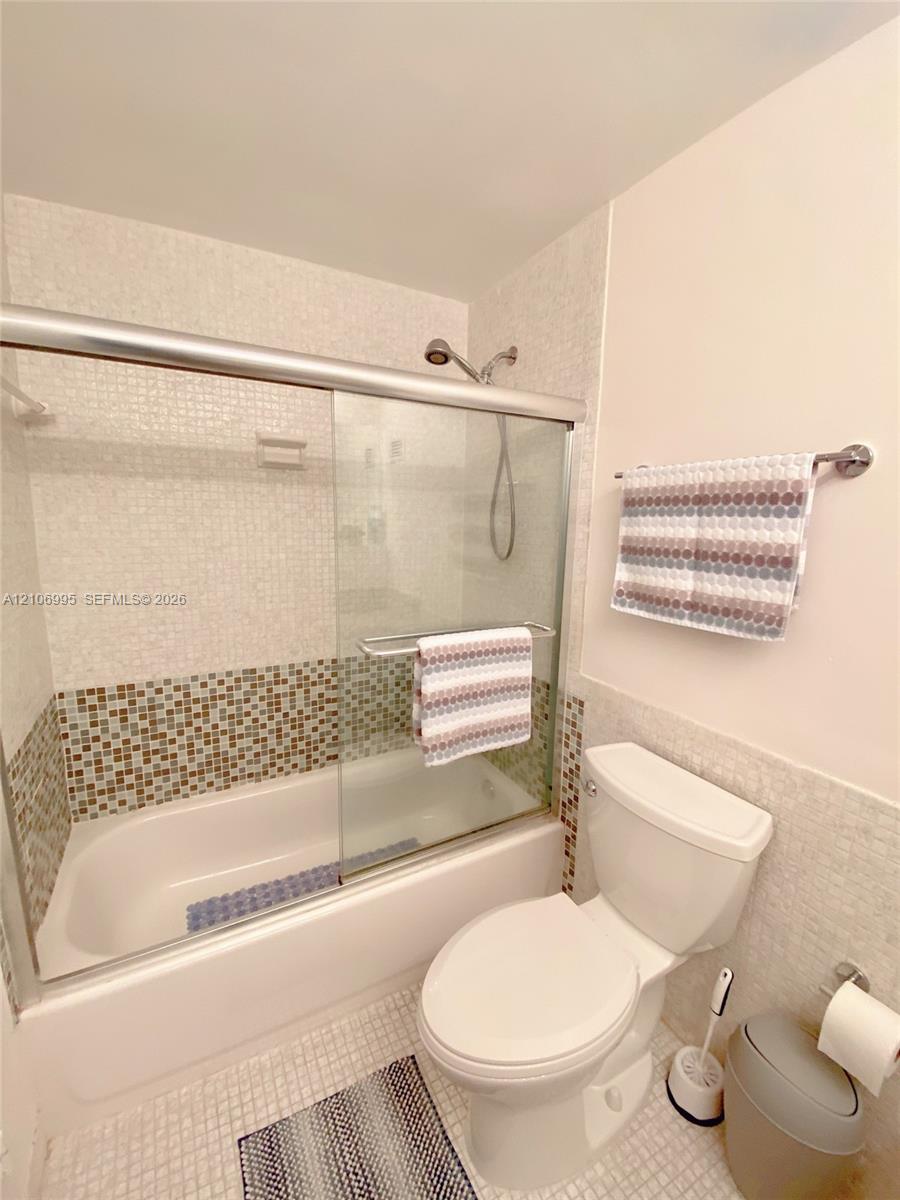 3505 S Ocean Drive 1404 Property Photo 8