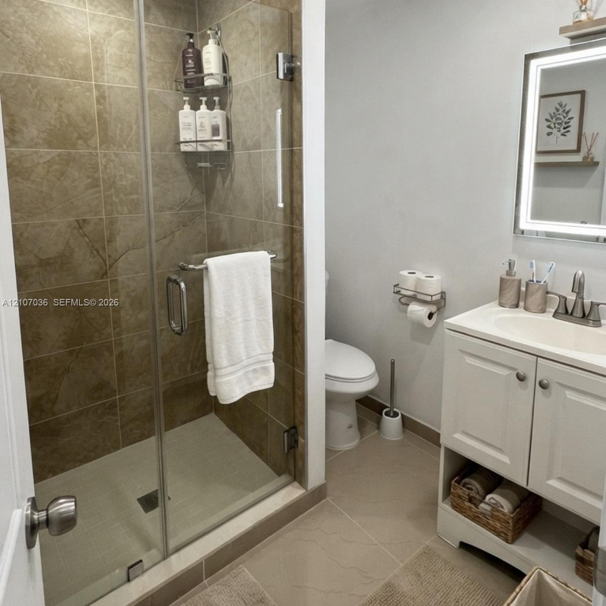 710 E 13th Street A Property Photo 11