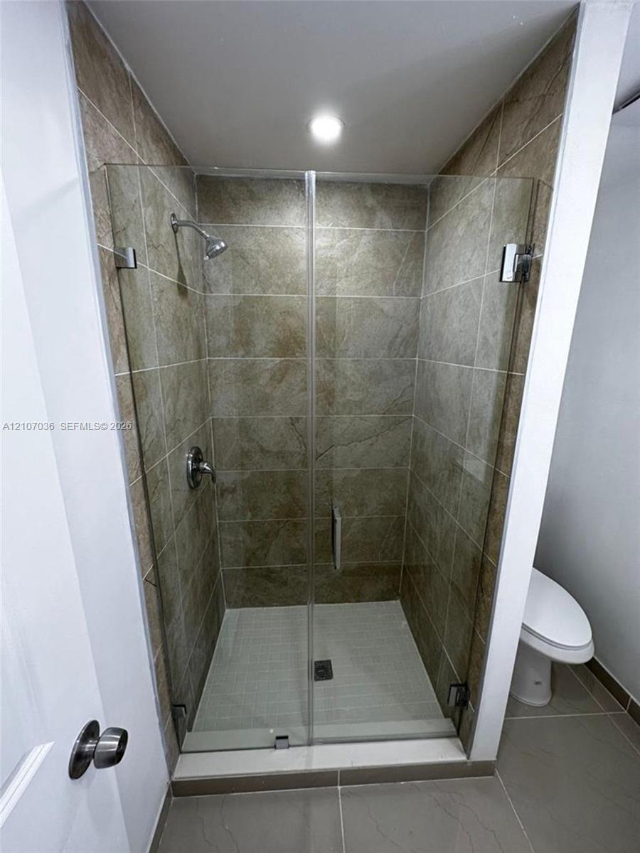 710 E 13th Street A Property Photo 12
