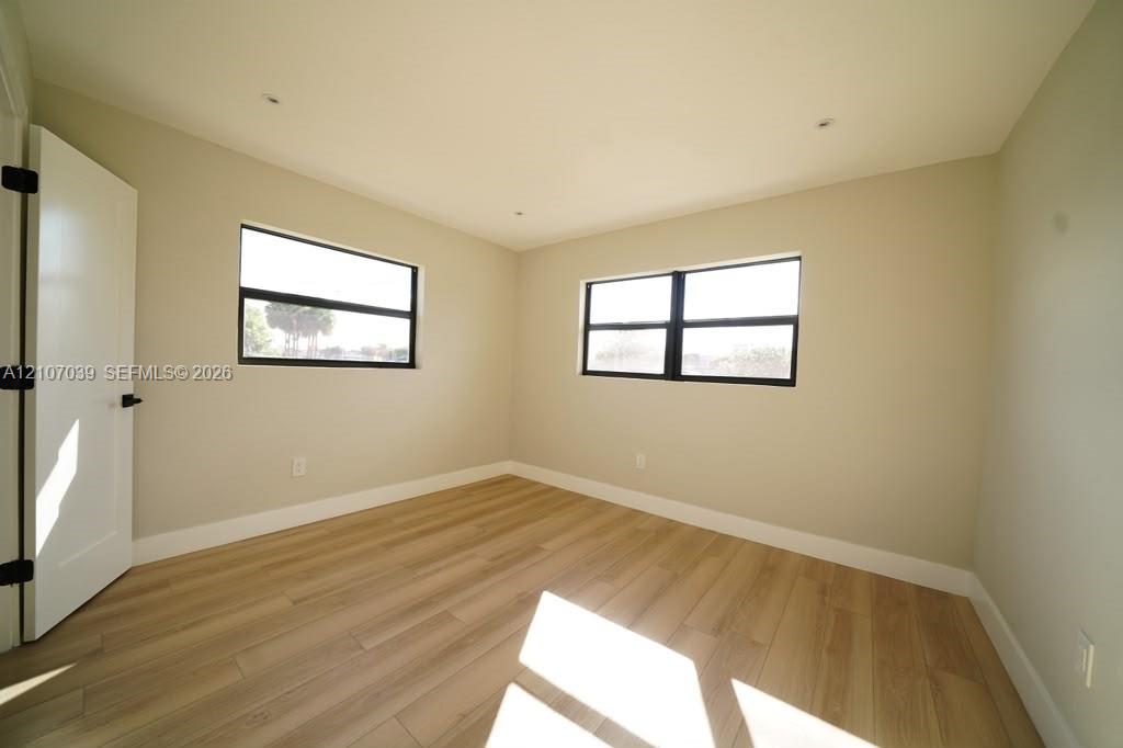 17825 Nw 57th Avenue Property Photo 8
