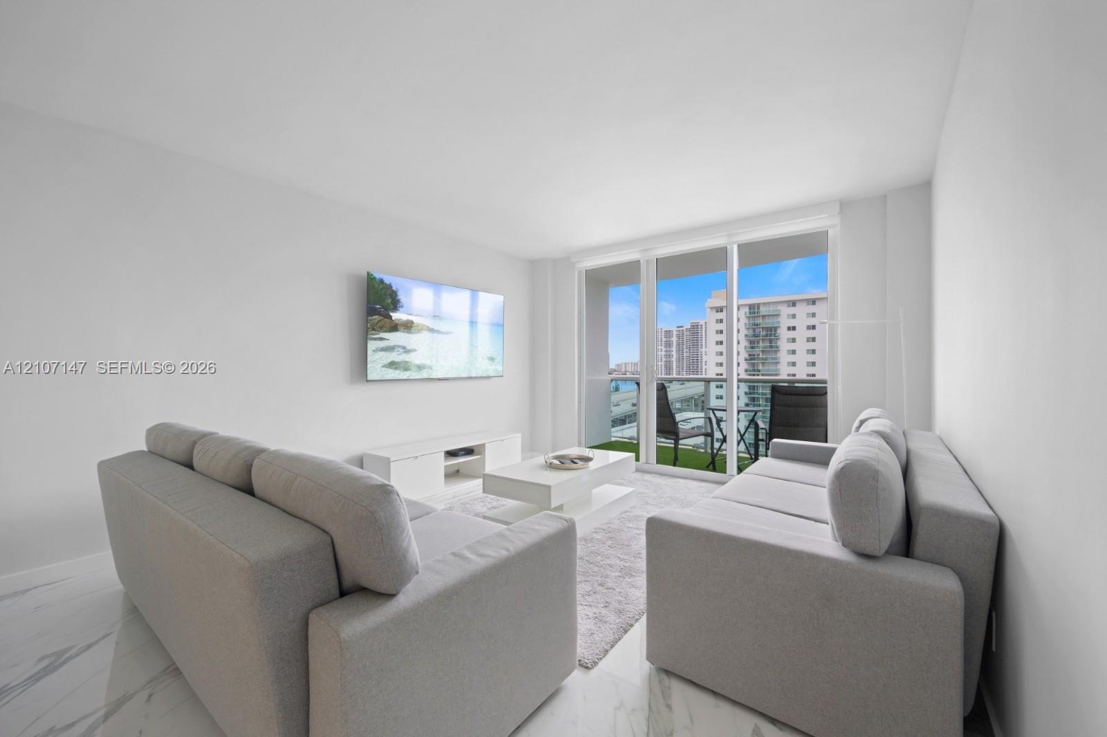 19370 Collins Avenue 1108 Property Photo 6