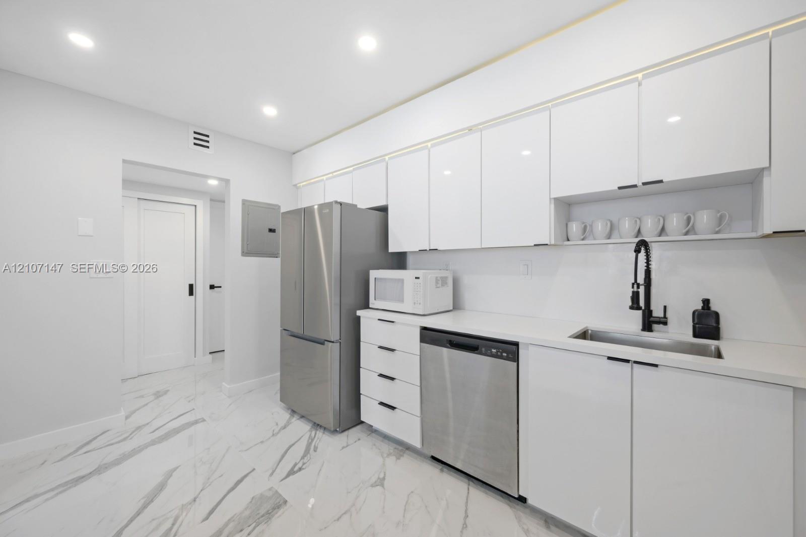 19370 Collins Avenue 1108 Property Photo 10