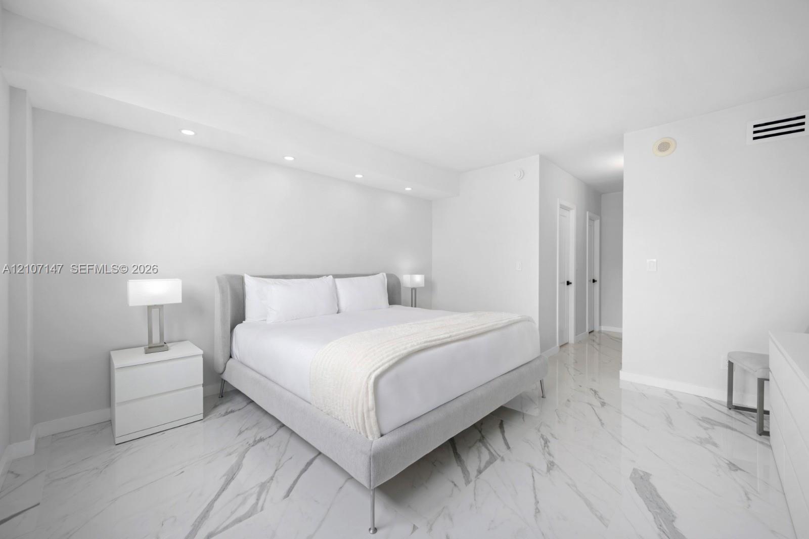 19370 Collins Avenue 1108 Property Photo 13