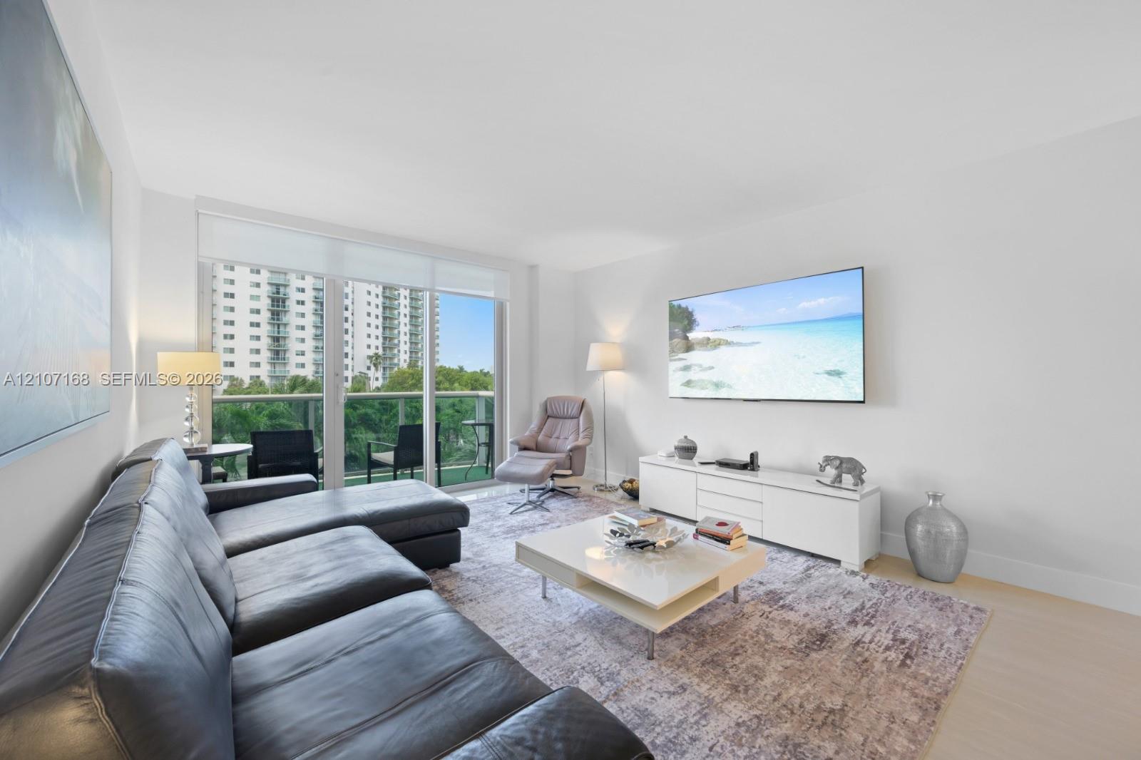 19370 Collins Avenue 312 Property Photo 3