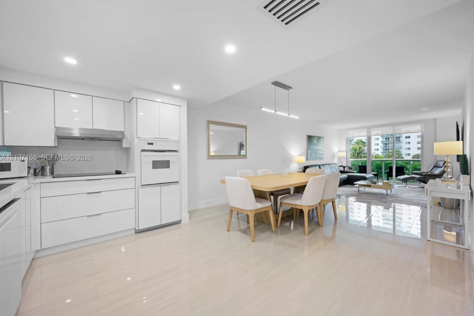 19370 Collins Avenue 312 Property Photo 7