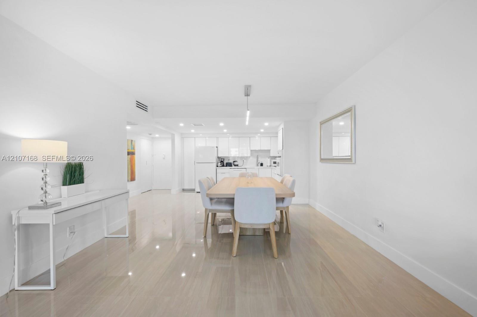 19370 Collins Avenue 312 Property Photo 8