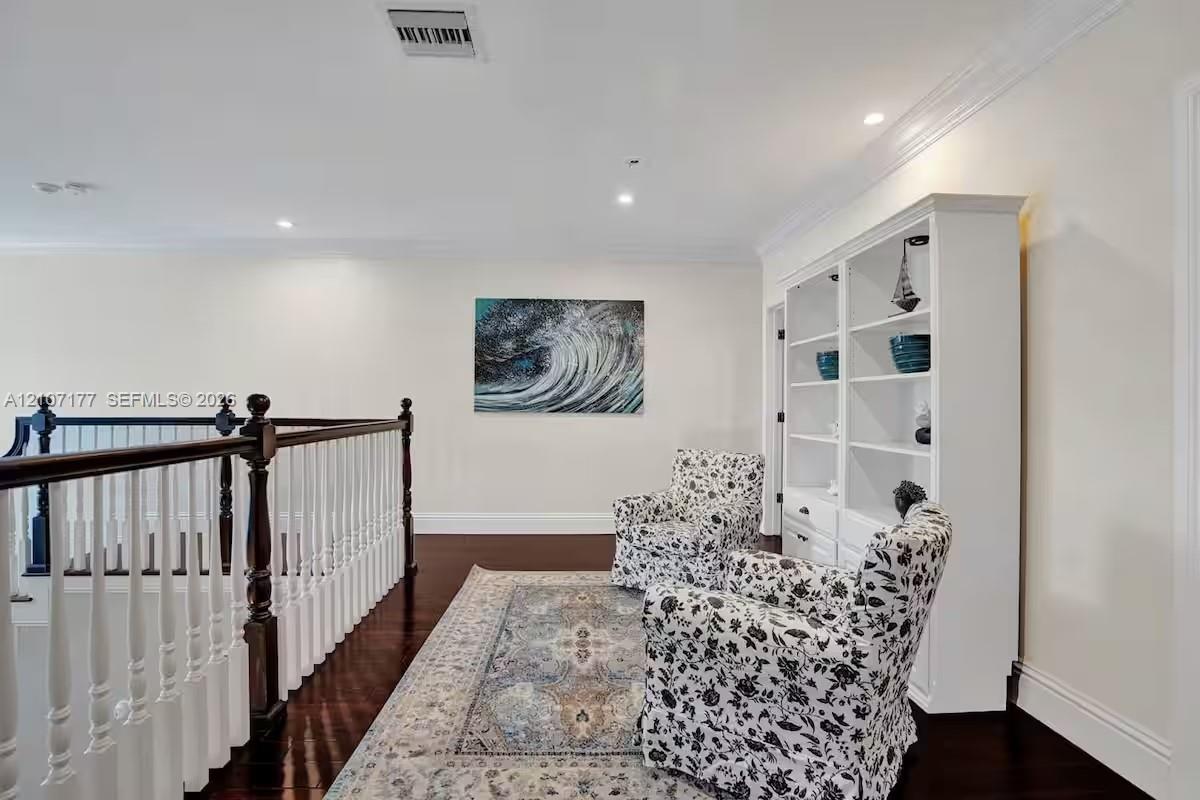 952 Lincoln Street . Property Photo 42