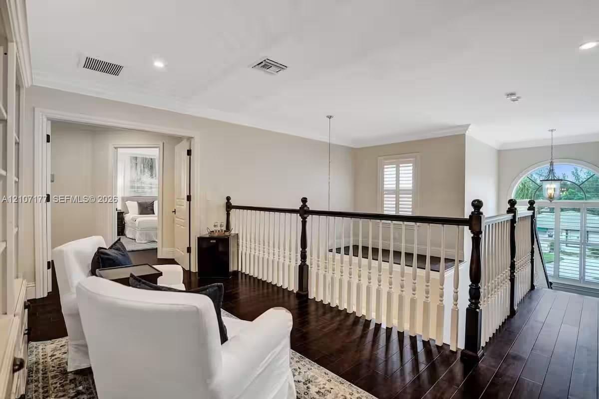 952 Lincoln Street . Property Photo 43
