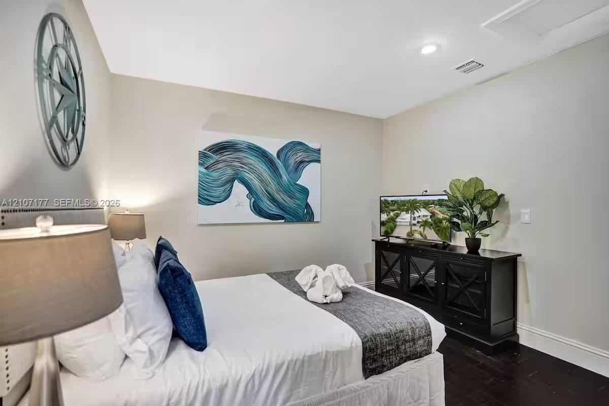952 Lincoln Street . Property Photo 52