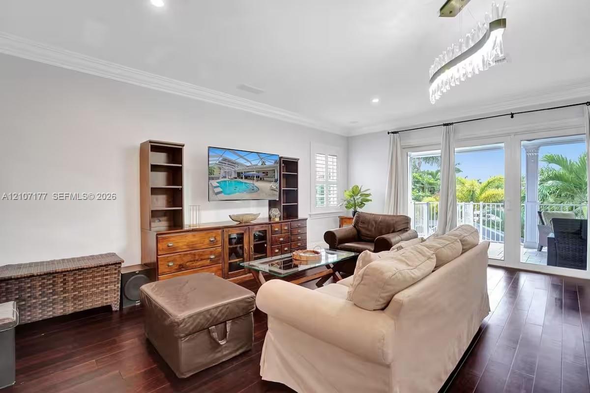 952 Lincoln Street . Property Photo 58