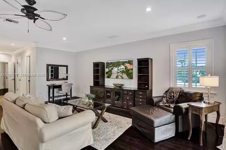 952 Lincoln Street . Property Photo 62