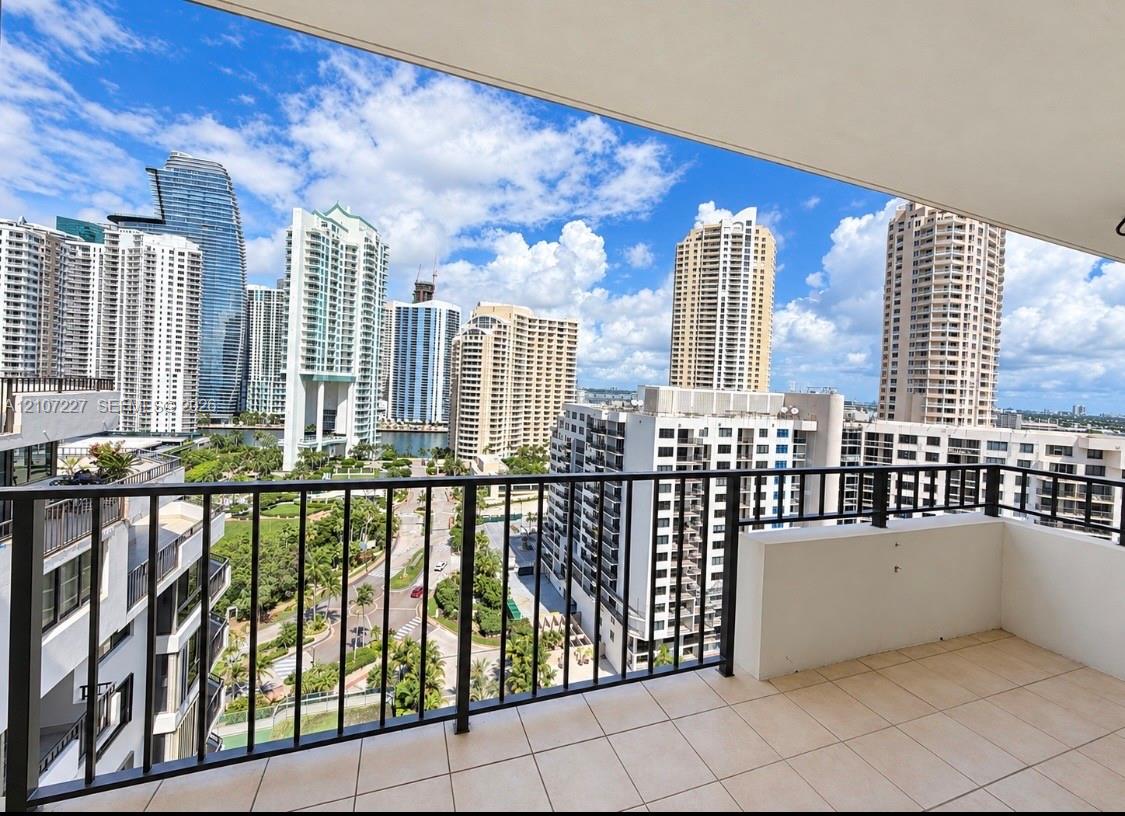 520 Brickell Key Drive A2012 Property Photo 1