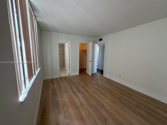 496 Nw 165th St Road D416 Property Photo 10
