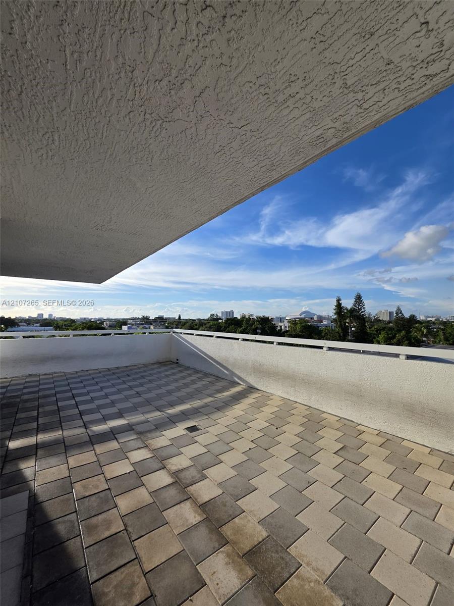 900 SW 8th Street 504 Property Photo 1